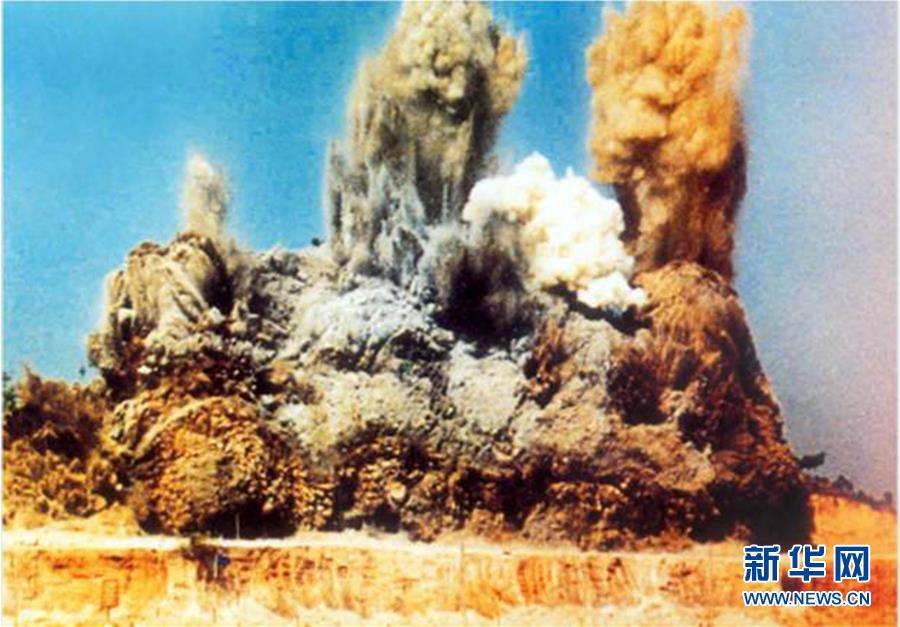 （新华全媒头条·壮阔东方潮　奋进新时代——庆祝改革开放40年·图文互动）（1）从追赶时代到引领时代——从深圳发展奇迹看中国改革开放40年